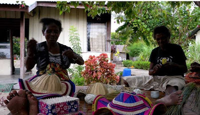 10 Destinasi Wisata Paling Populer Di Papua Desa Wisata Suwandarek