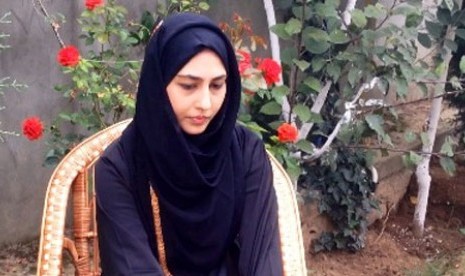Bagaimana Sineas Bollywood Ini Sampai Memeluk Islam?